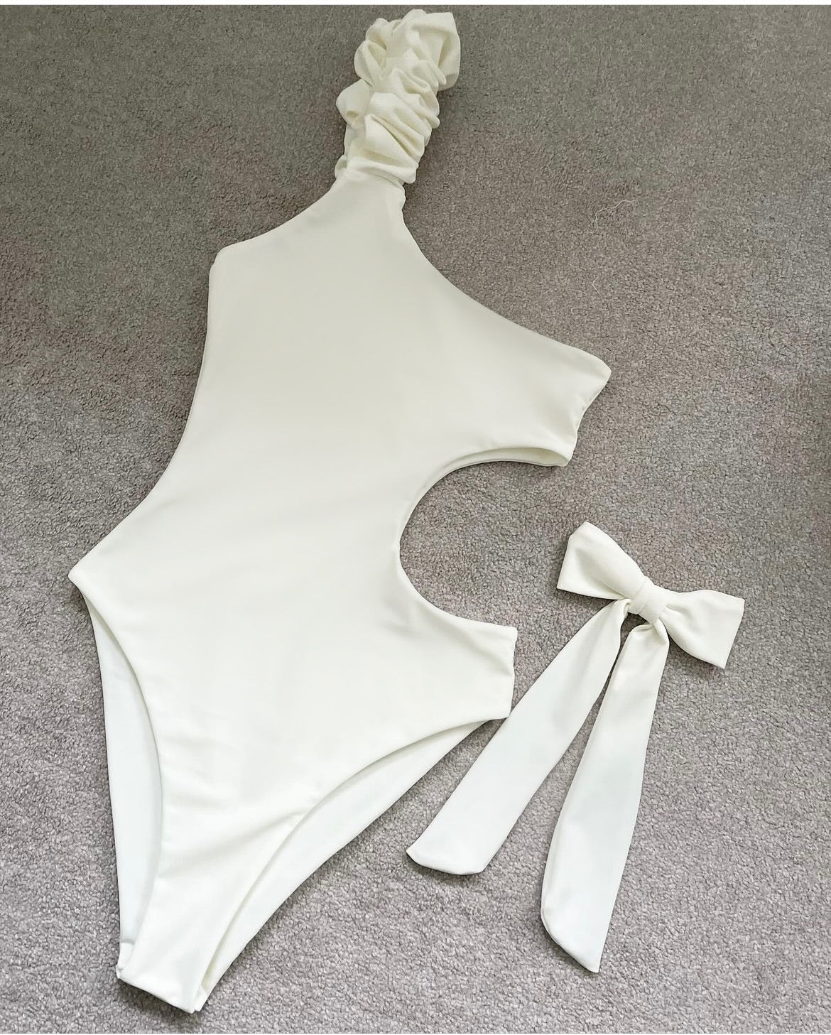 RUCHED ONE SHOULDER CUT OUT SWIMSUIT