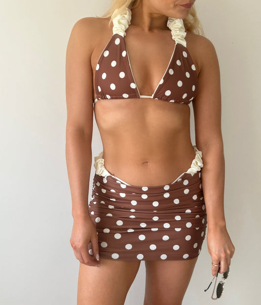 The ruched mini skirt