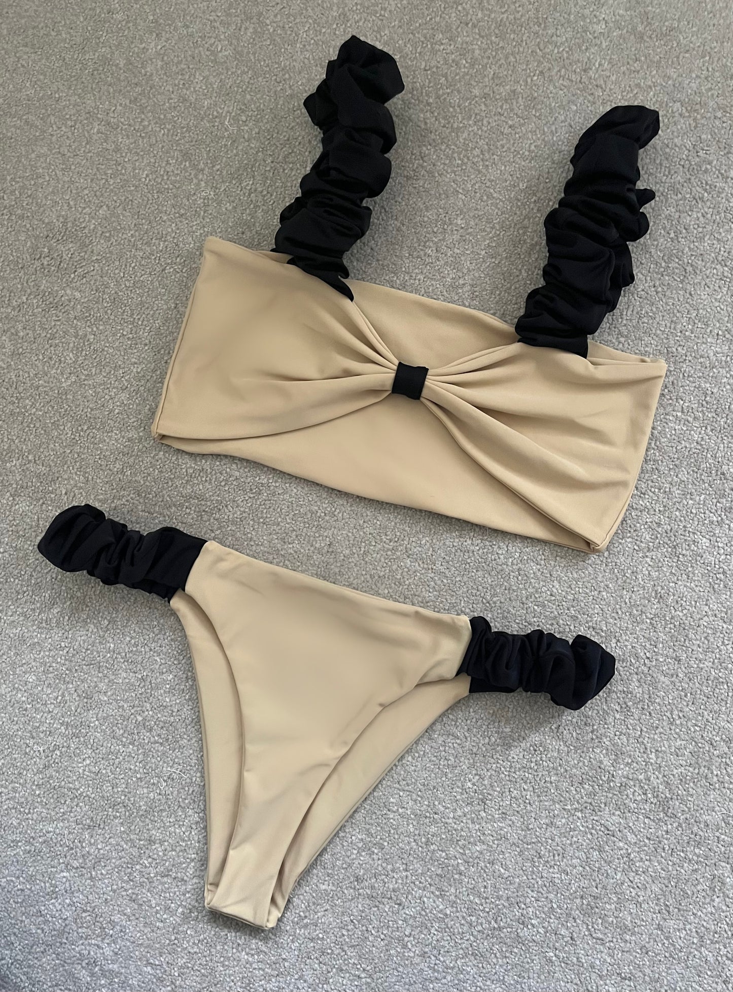 RUCHED CONTRAST BIKINI