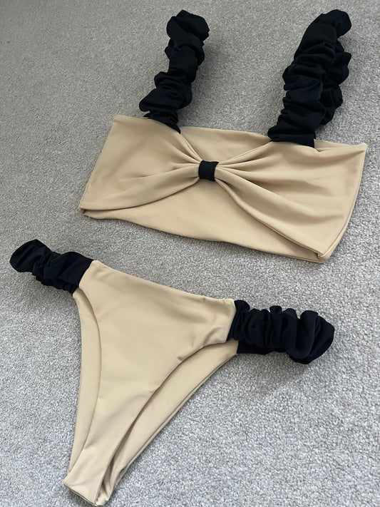 RUCHED CONTRAST BIKINI